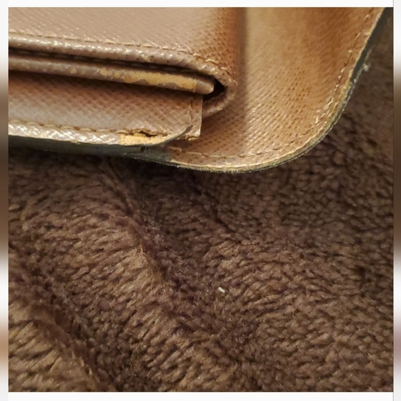 Louis Vuitton Brown Key & Card Holder Monogram - Picture 8 of 11